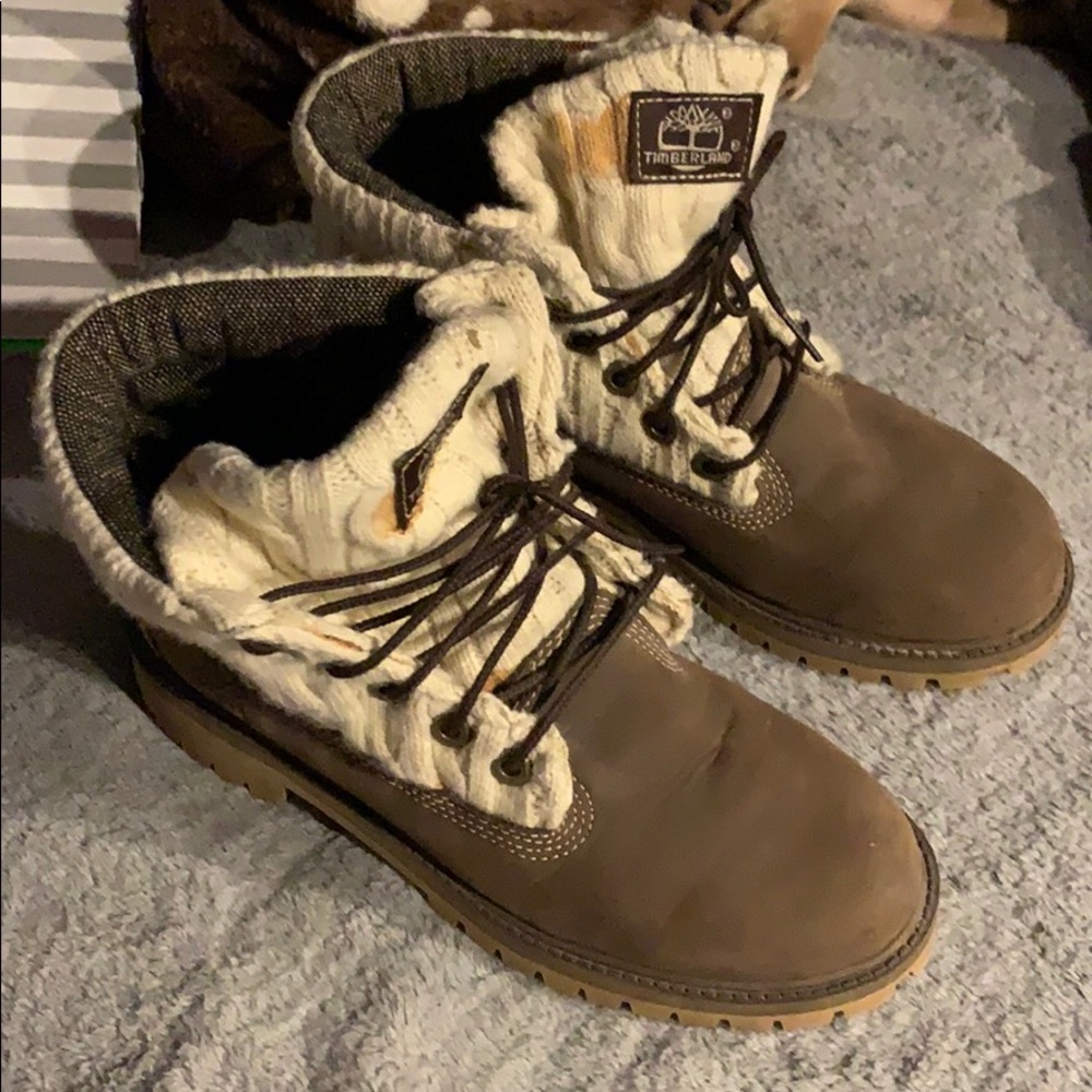 Timberland Boots Brown with sweater top